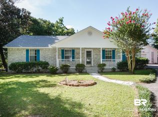 2126 Clubhouse Dr, Lillian, AL 36549