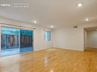 6720 Hillpark Dr APT 203, Los Angeles, CA 90068
