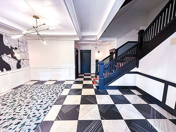 3rd image of 1412 Summit Ave #106
