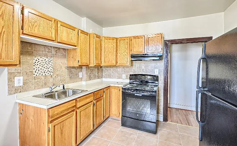 27 S Jefferson St #1 — Photo 4