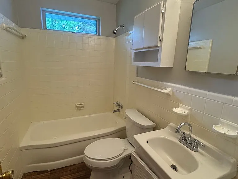 1143 Lakewood Dr — Photo 18