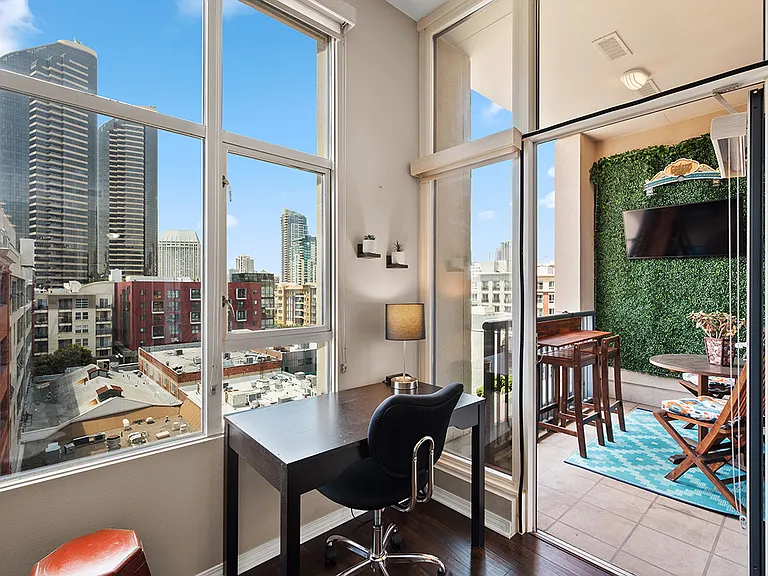 530 K St #606 — Photo 8