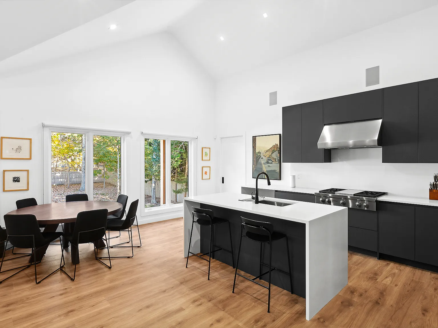 Brand New Ranch-Style Home in Springs — Photo 3