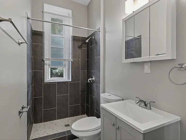 2134 Saint James Ave #2 — Photo 13