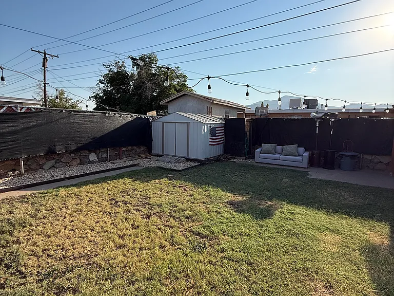 10443 Kendall St — Photo 47