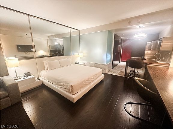 4th image of 4381 W Flamingo Rd #2109