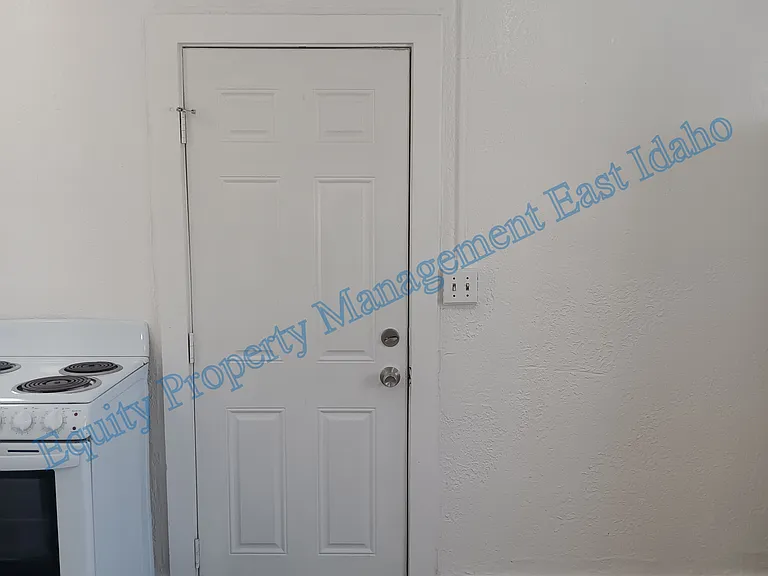 225 W Bridger St #9 — Photo 1
