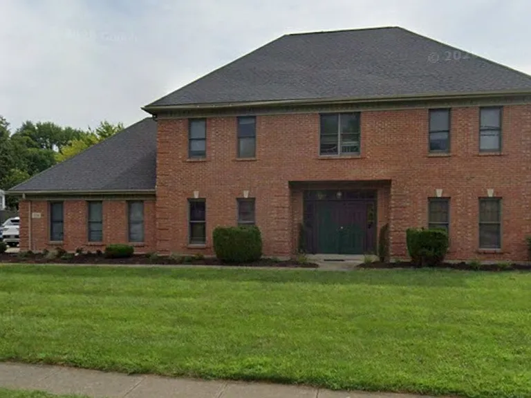 324 Redwood Blvd — Photo 2