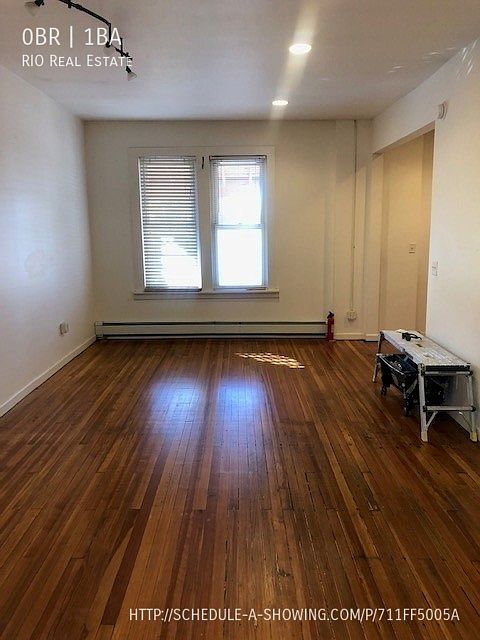 2nd image of 823 N Santa Fe Dr #3