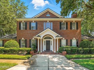 8483 Stables Rd, Jacksonville, FL 32256