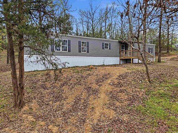 2nd image of 12 Spring Ridge Ln