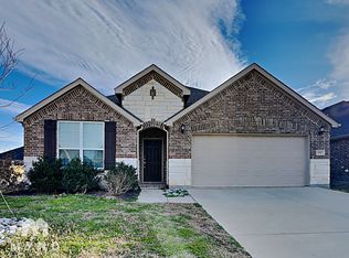 4916 Meadow Falls Dr, Fort Worth, TX 76244