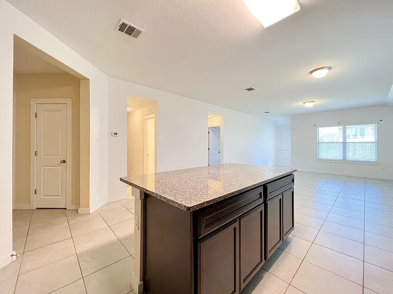 5772 Corsica Loop — Photo 11
