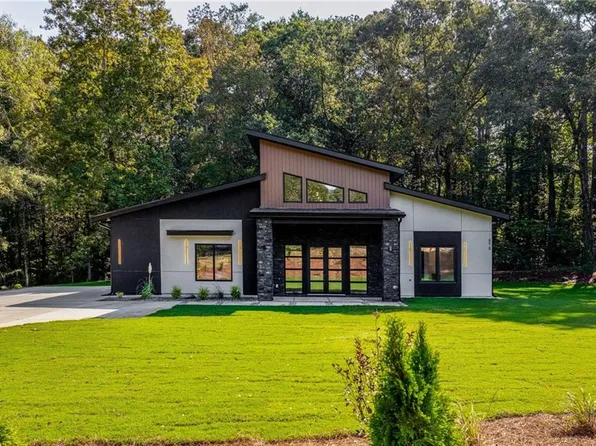 670 Loganville Hwy, Winder, GA 30680