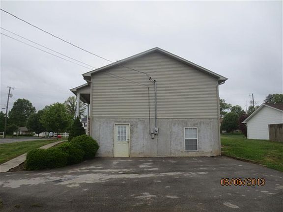 2nd image of 4570 Clifton Ln
