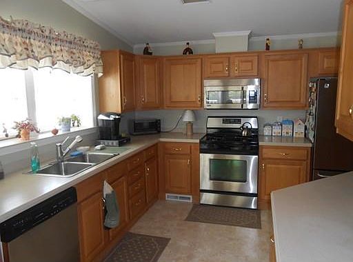 4th image of 2901 Island Dr