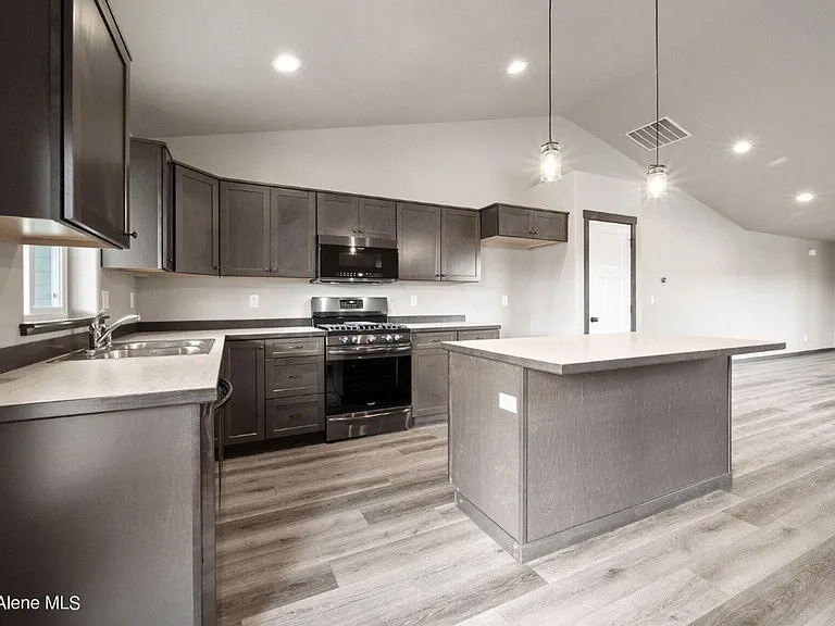 31815 N 9th Ave — Photo 5