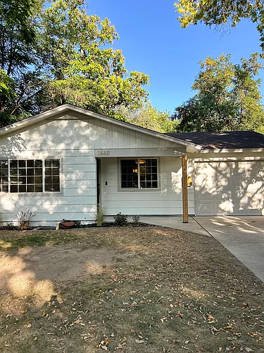 1660 S Lincoln Ave Photo 1