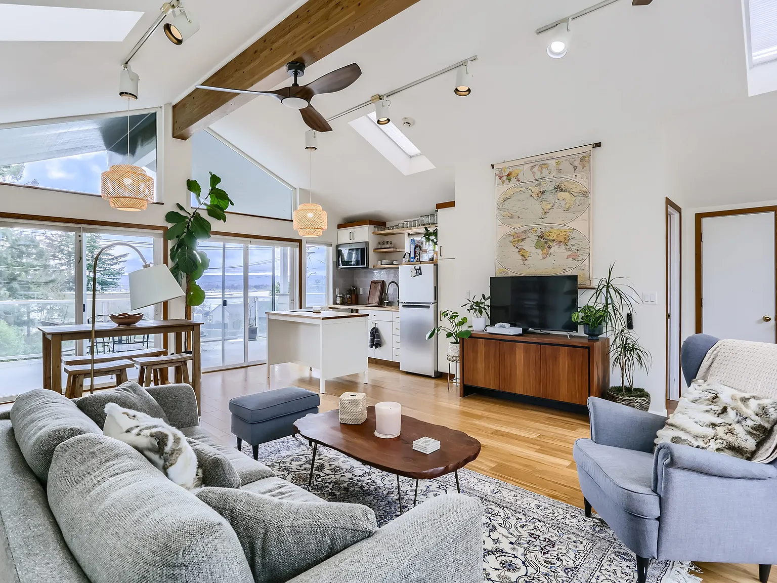 Studio, 600 sqft, $2,190 — Photo 1