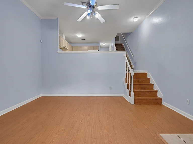 1609 S Gadsden St — Photo 4