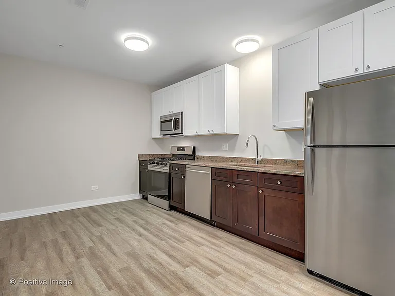 2100 Main St #206 — Photo 1