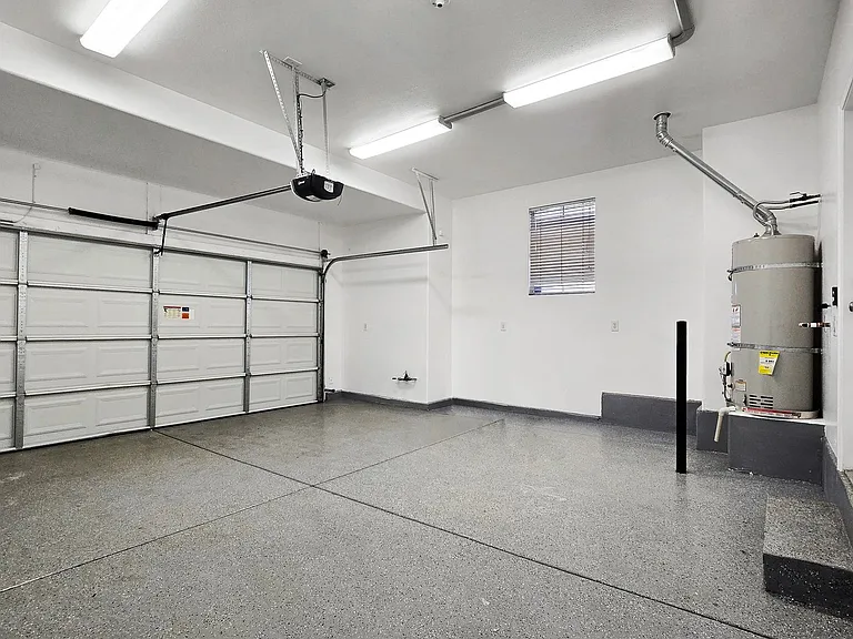 1052 Brinkman St — Photo 32