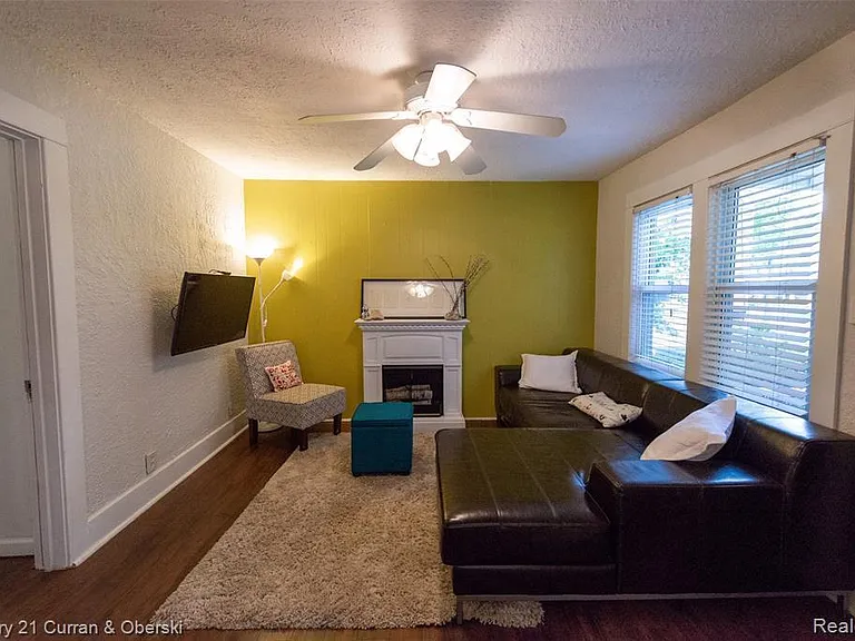 523 E Farnum Ave — Photo 6