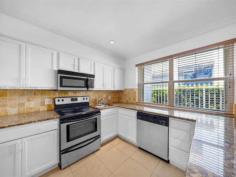 7801 Hispanola Ave #4 — Photo 7