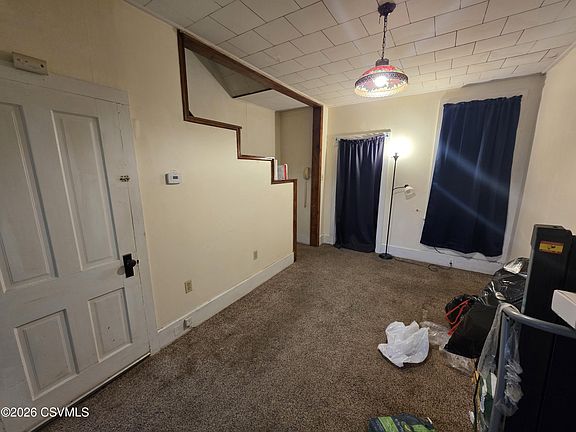 3rd image of 21 N Anthracite St