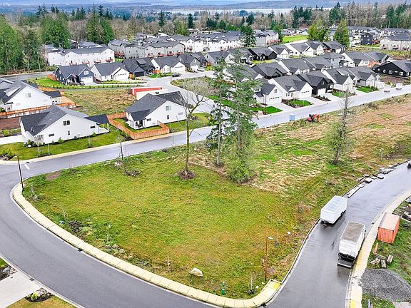 2nd image of 2954 Oleander Lane