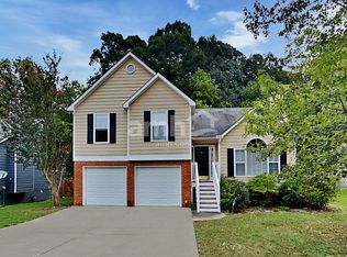 1063 Athena Ct, Acworth, GA 30101