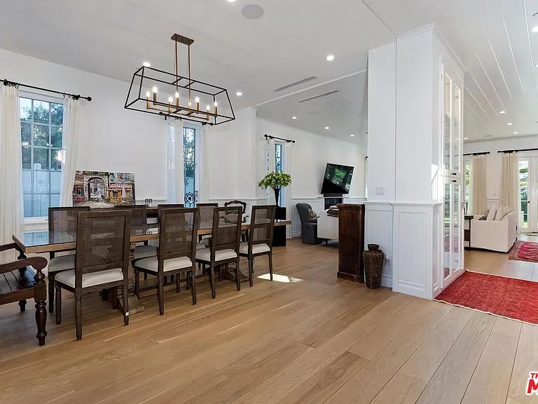 10810 Wilkins Ave — Photo 8
