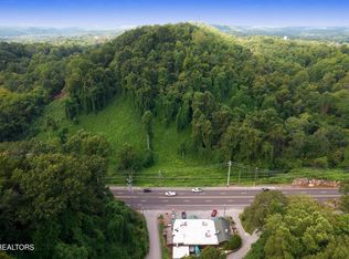 Chapman Hwy, Knoxville, TN 37920
