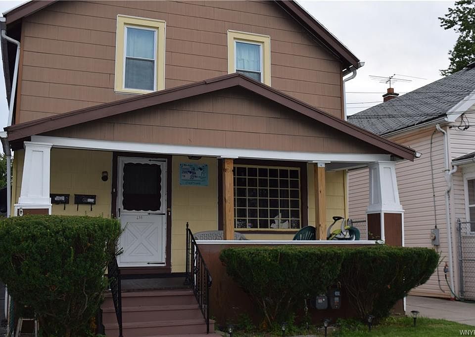 1st image of 133 Hastings Ave