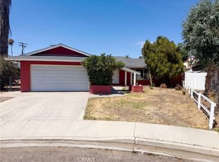 215 Laurel Ln, Hemet, CA 92544