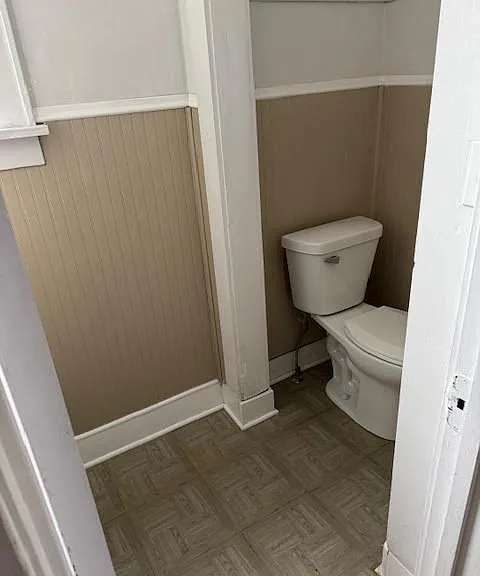 945 N Memorial Dr #1 — Photo 18