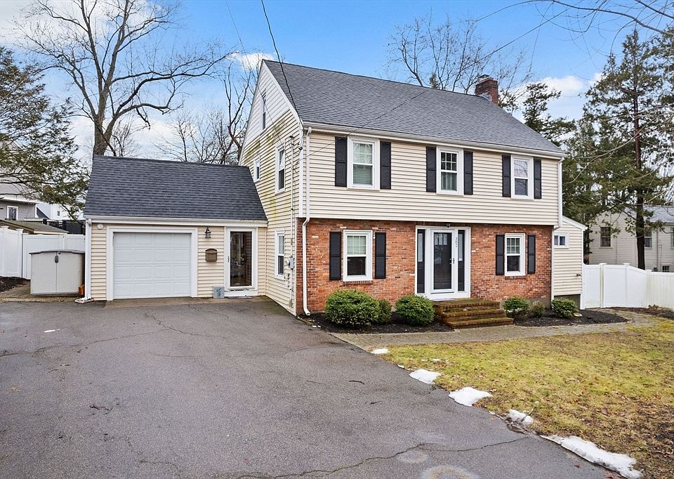 382 Middle St, Braintree, MA 02184 Zillow
