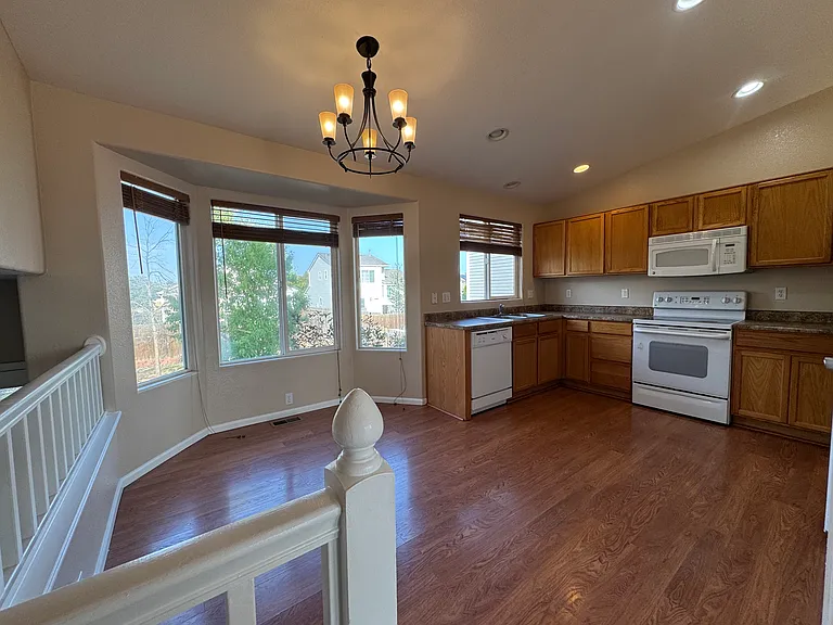 6603 Harvey Ln — Photo 5