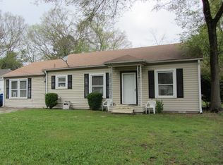 911 Leach St, Kilgore, TX 75662
