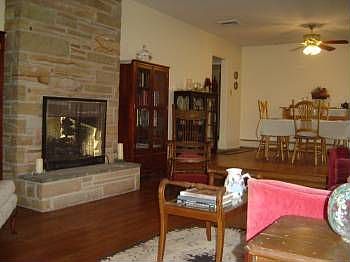 2nd image of 1720 Baldwin Dr