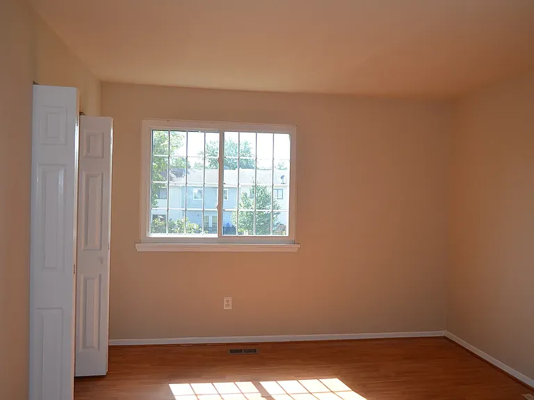 8252 Amity Cir — Photo 3