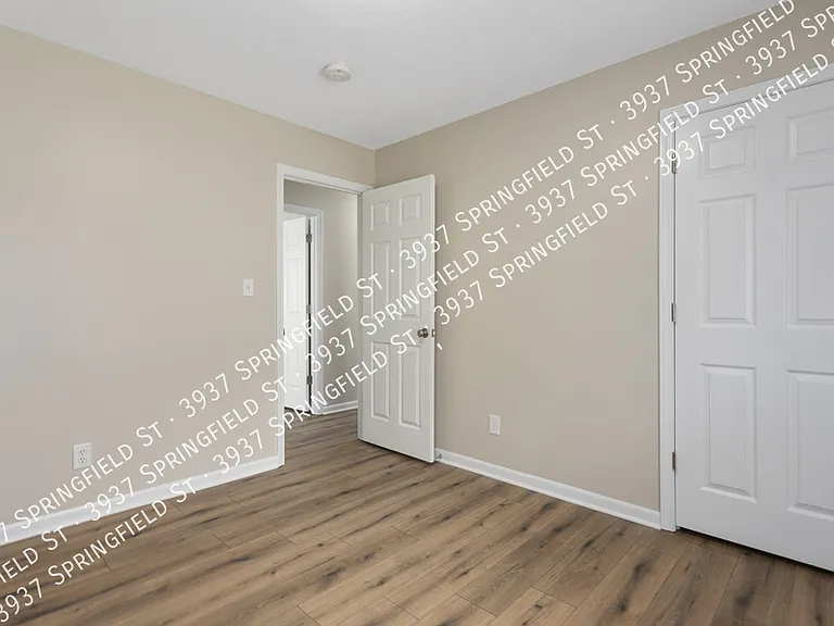 3937 Springfield St — Photo 10