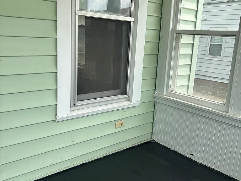 1012 Dove St — Photo 12