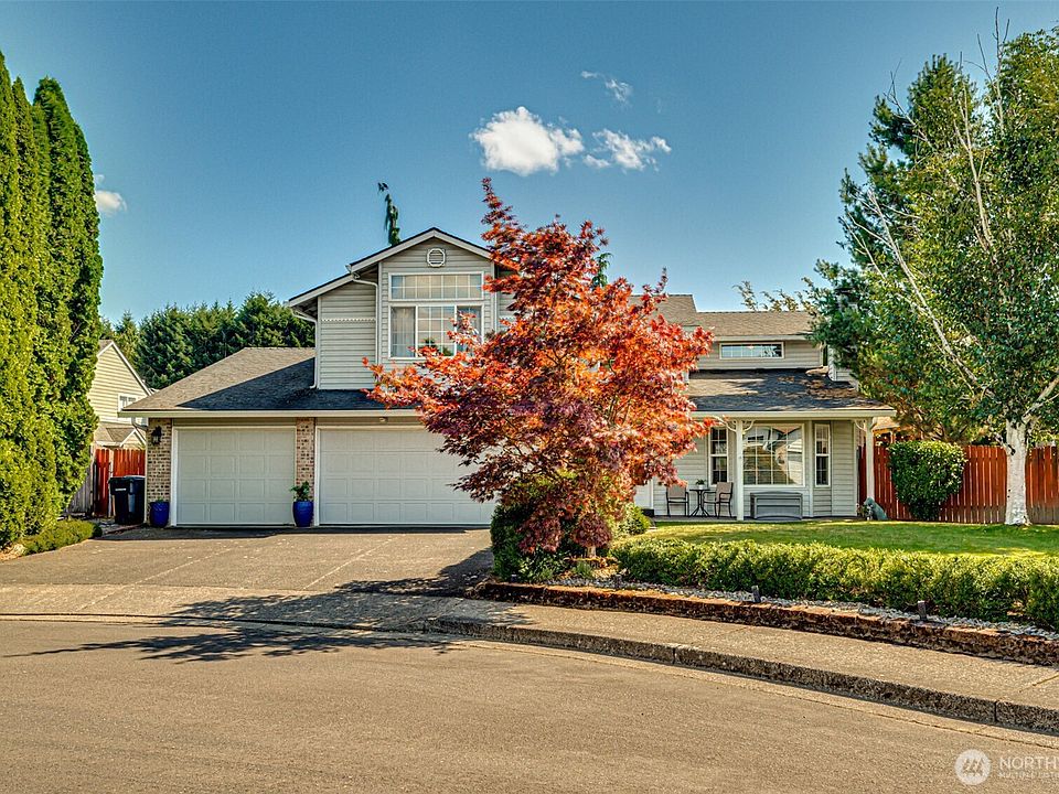 1st image of 307 NE 134TH Circle