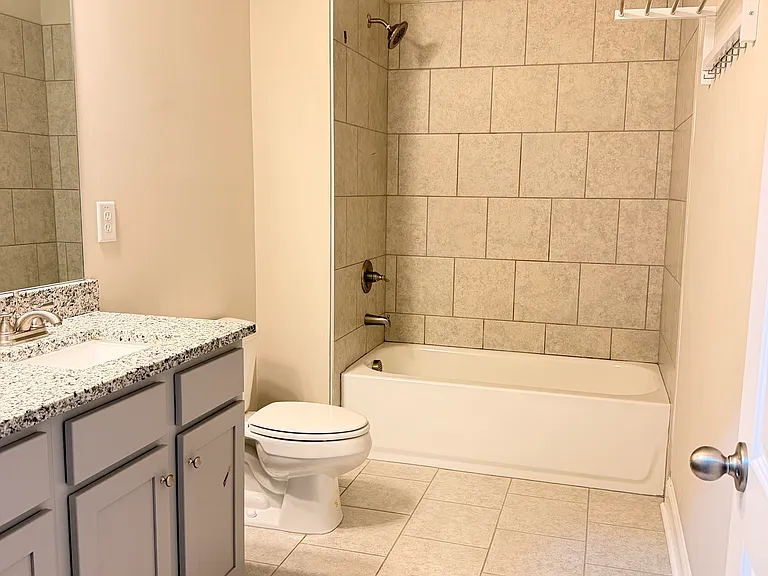 2005 Manor Pointe Dr — Photo 4