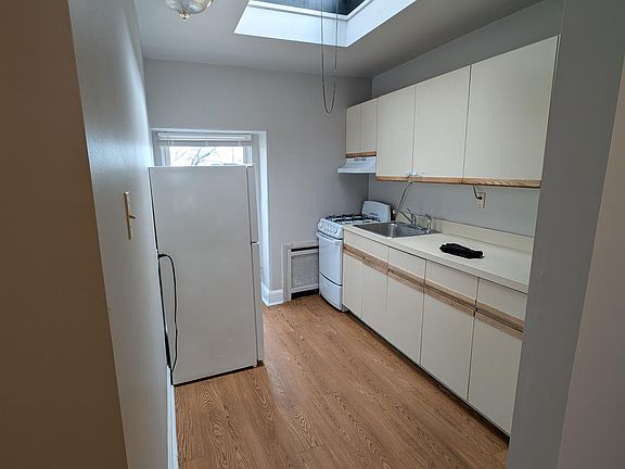 2nd image of 3301 Baring St #11254626
