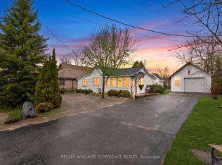 520 1st St N, Gravenhurst, ON P1P 1B9