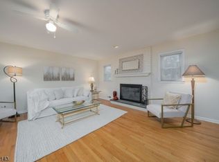 294 Brooklake Rd, Florham Park, NJ 07932