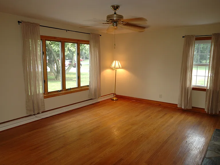 195 Robbinsville Edinburg Rd — Photo 9