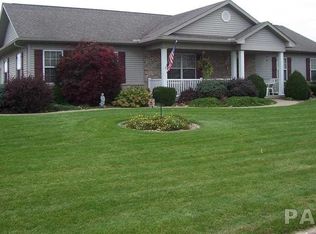 200 Parkside Dr, Goodfield, IL 61742